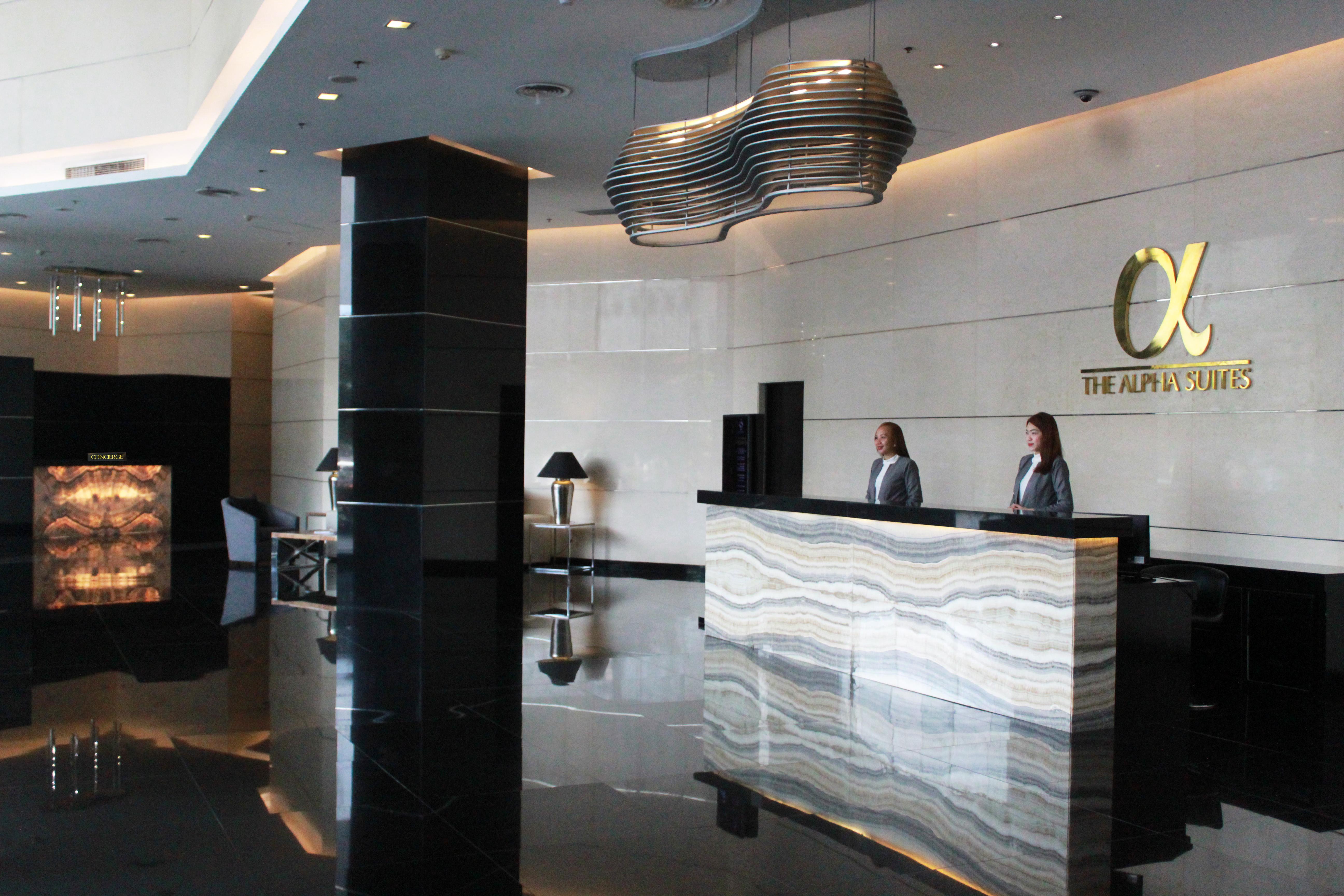 The Alpha Suites Makati City Exteriör bild